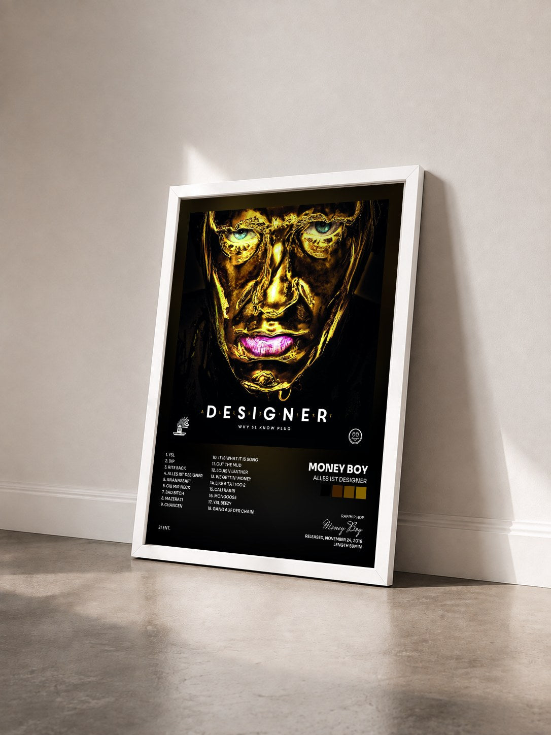 #blanc Tableau de l'album Alles Ist Designer de Money Boy vu de trois quarts, cadre blanc