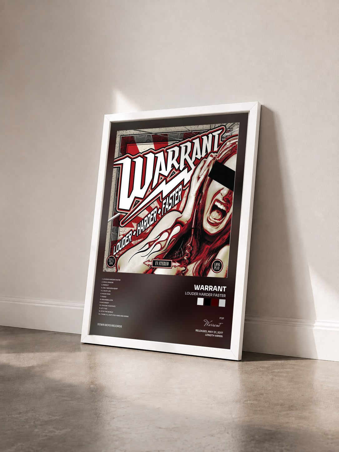 #blanc Tableau de l'album Louder Harder Faster de Warrant vu de trois quarts, cadre blanc