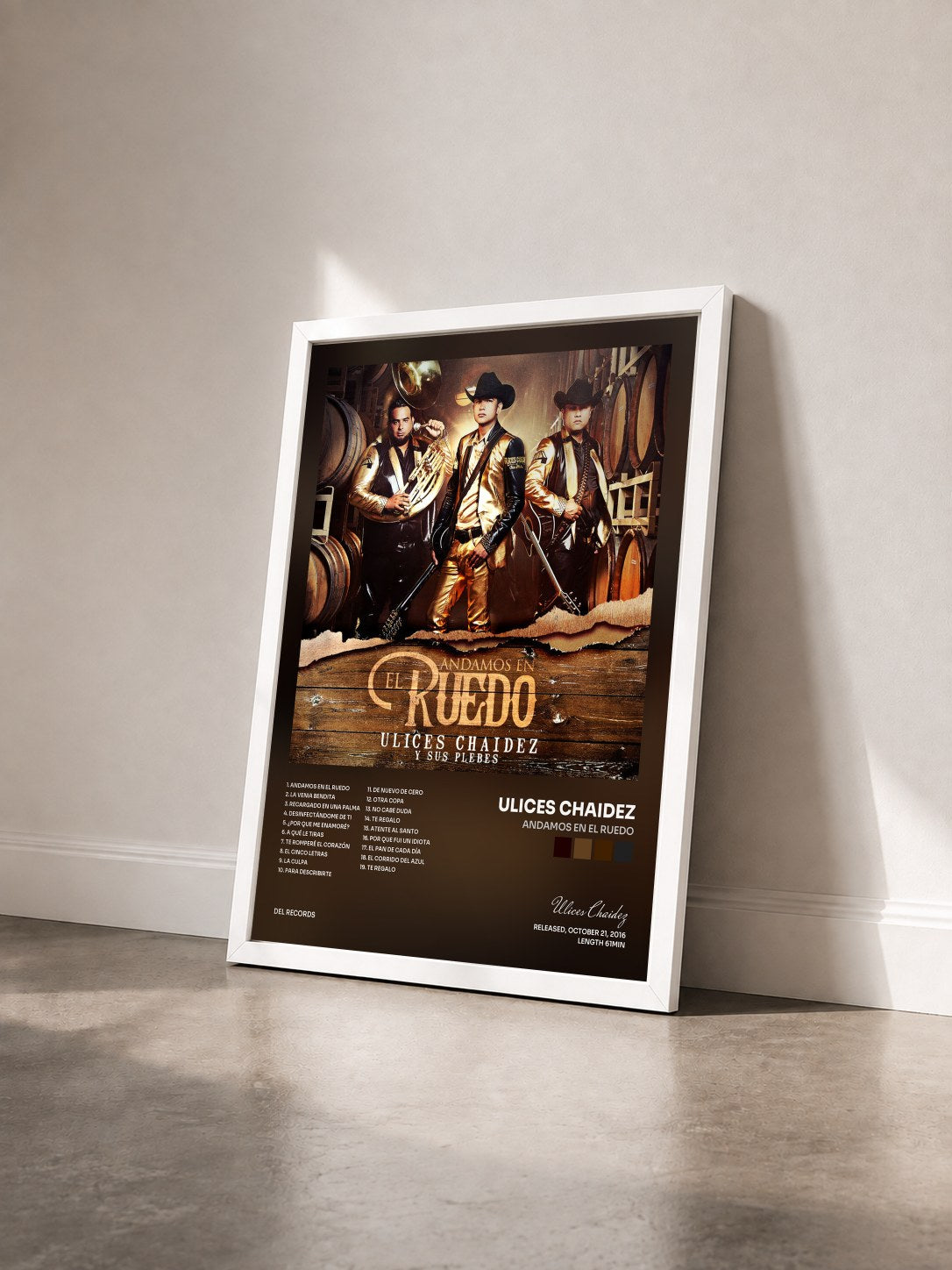 #blanc Tableau de l'album Andamos En El Ruedo de Ulices Chaidez vu de trois quarts, cadre blanc