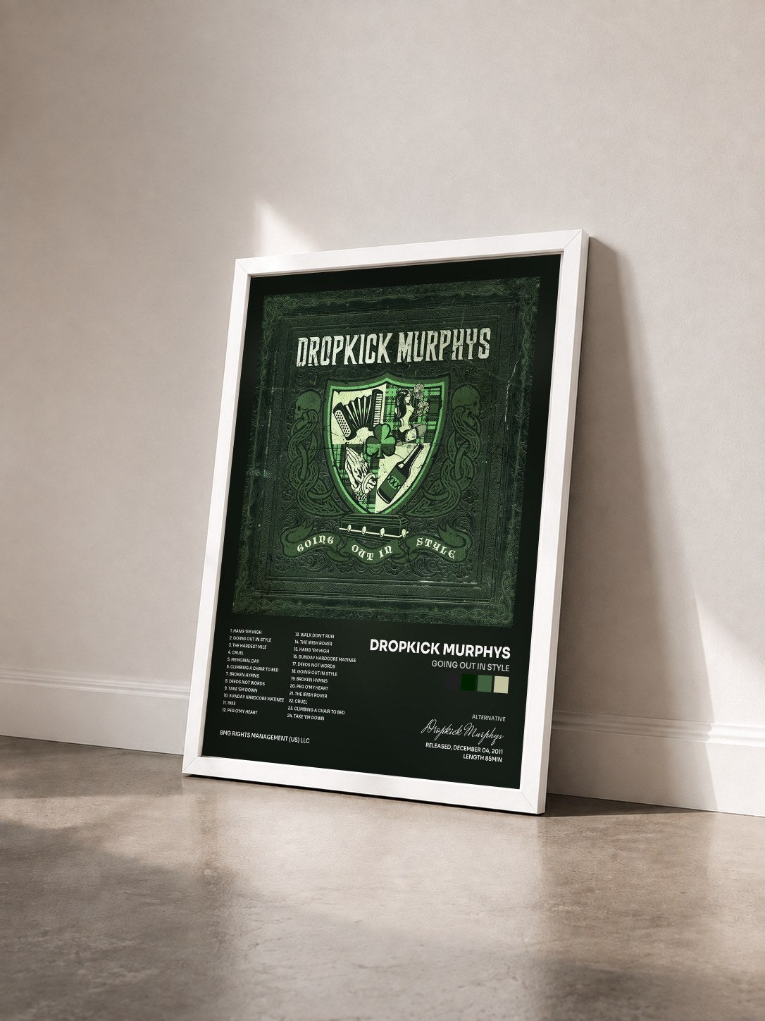 #blanc Tableau de l'album Going Out In Style de Dropkick Murphys vu de trois quarts, cadre blanc