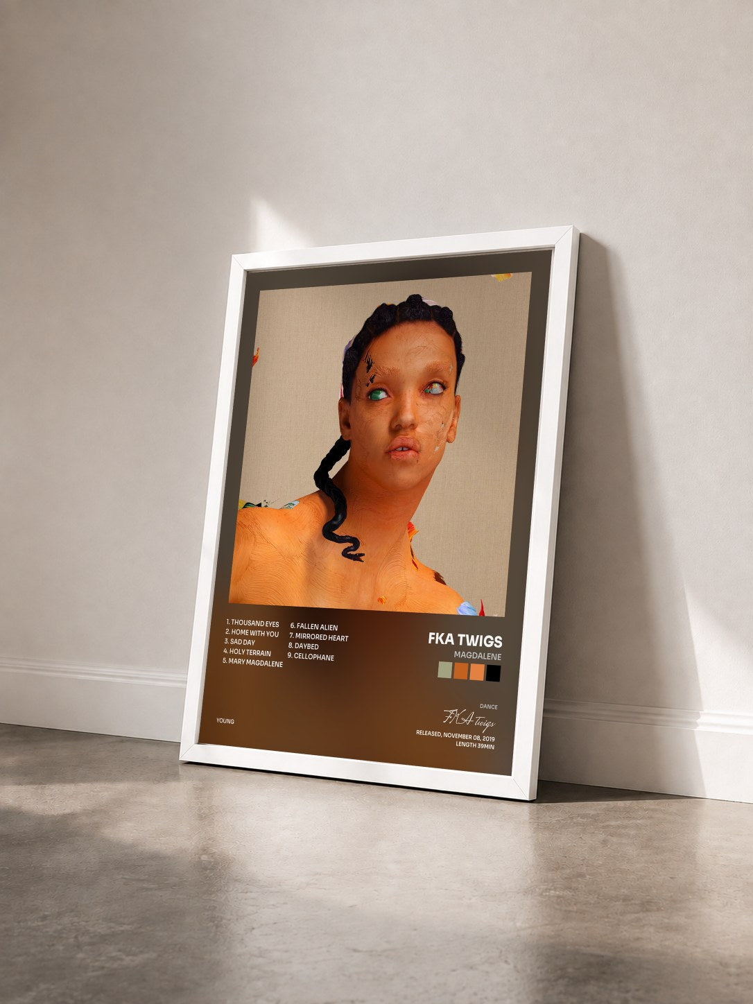 #blanc Tableau de l'album MAGDALENE de FKA twigs vu de trois quarts, cadre blanc