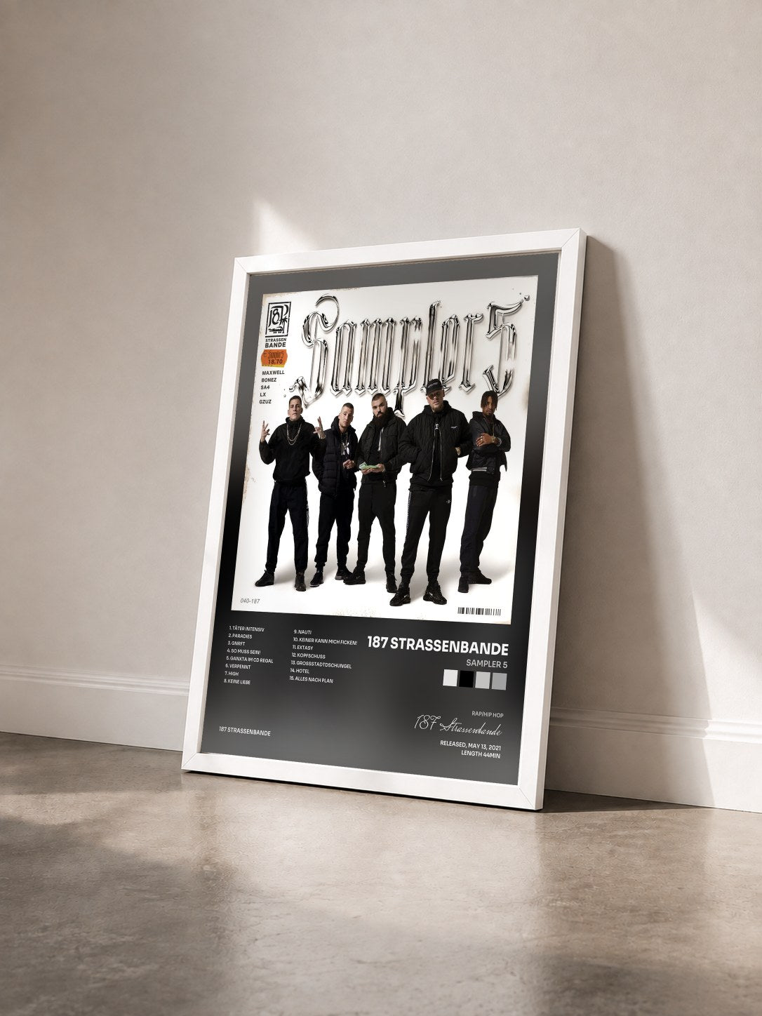 #blanc Tableau de l'album Sampler 5 de 187 Strassenbande vu de trois quarts, cadre blanc