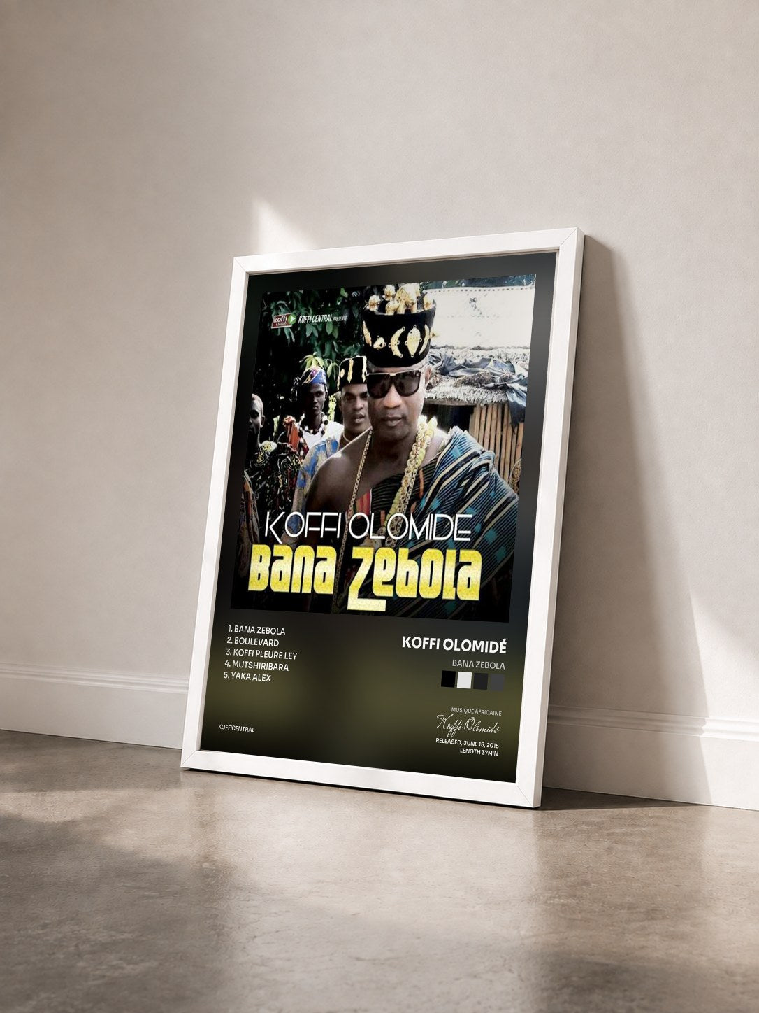 #blanc Tableau de l'album Bana Zebola de Koffi Olomidé vu de trois quarts, cadre blanc