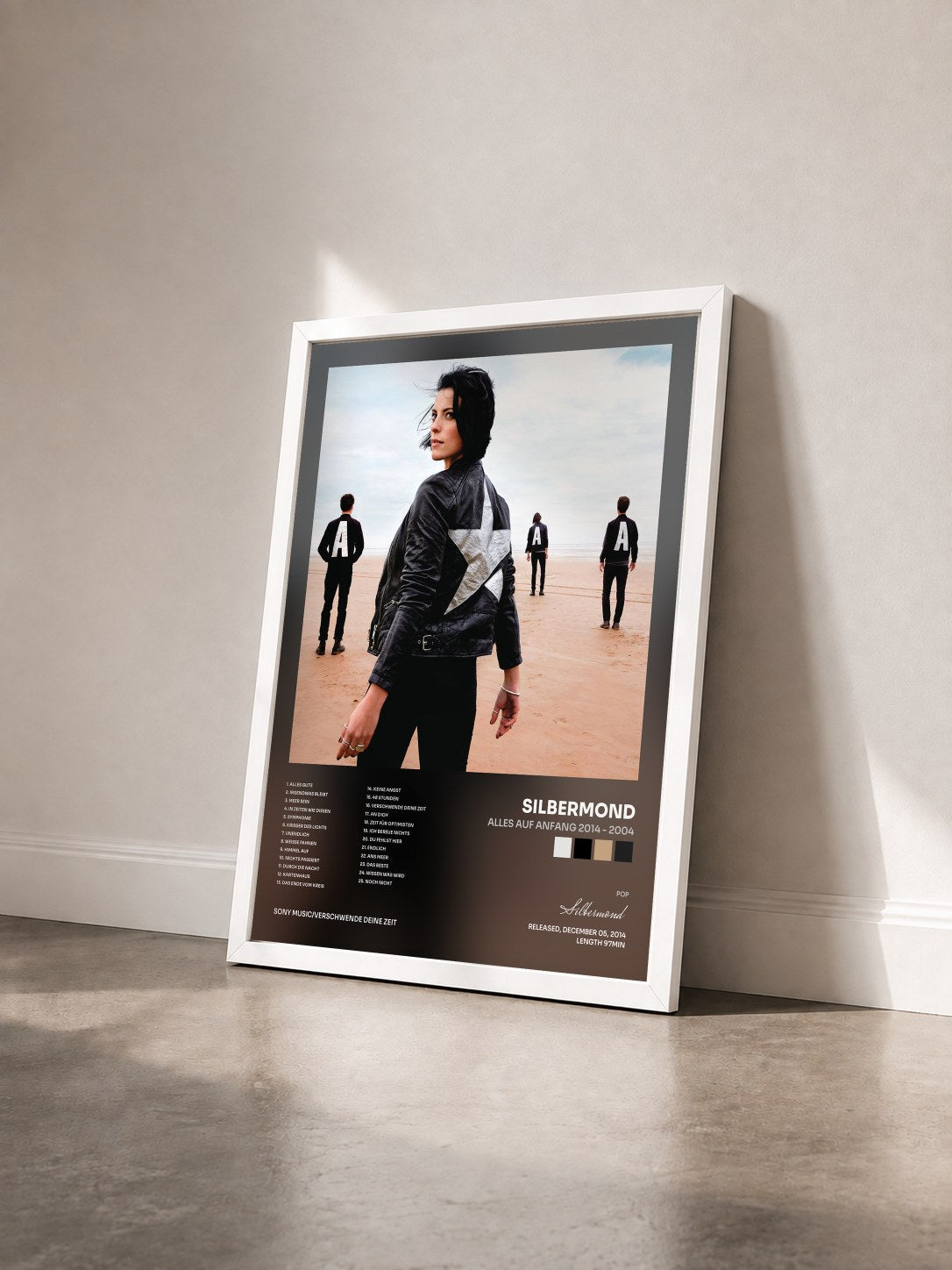 #blanc Tableau de l'album Alles Auf Anfang 2014 - 2004 de Silbermond vu de trois quarts, cadre blanc