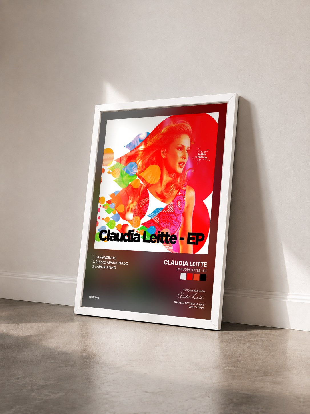 #blanc Tableau de l'album Claudia Leitte - Ep de Claudia Leitte vu de trois quarts, cadre blanc