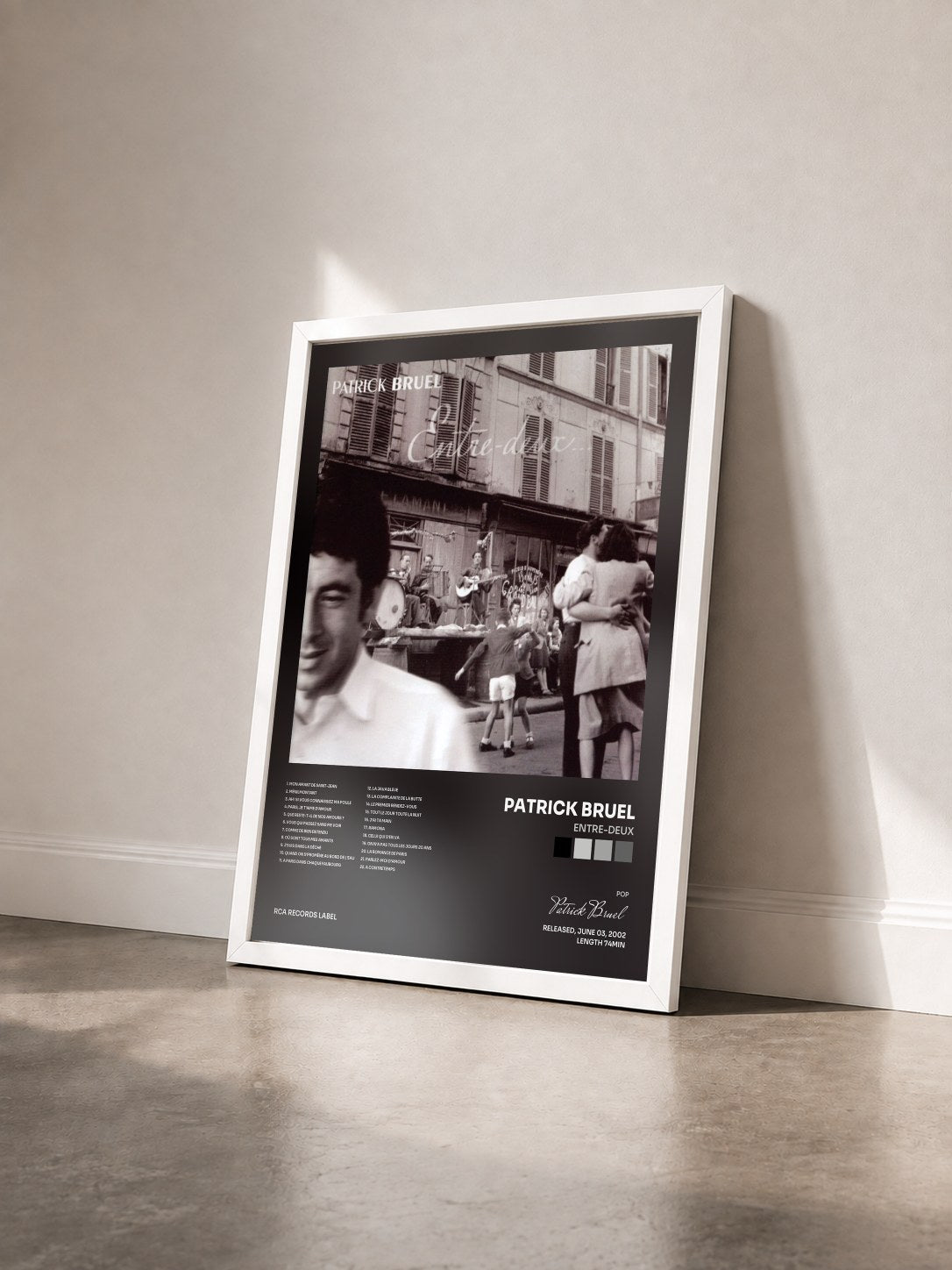 #blanc Tableau de l'album Entre-deux de Patrick Bruel vu de trois quarts, cadre blanc