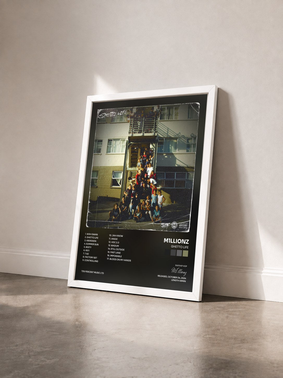#blanc Tableau de l'album Ghetto Life de M1llionz vu de trois quarts, cadre blanc
