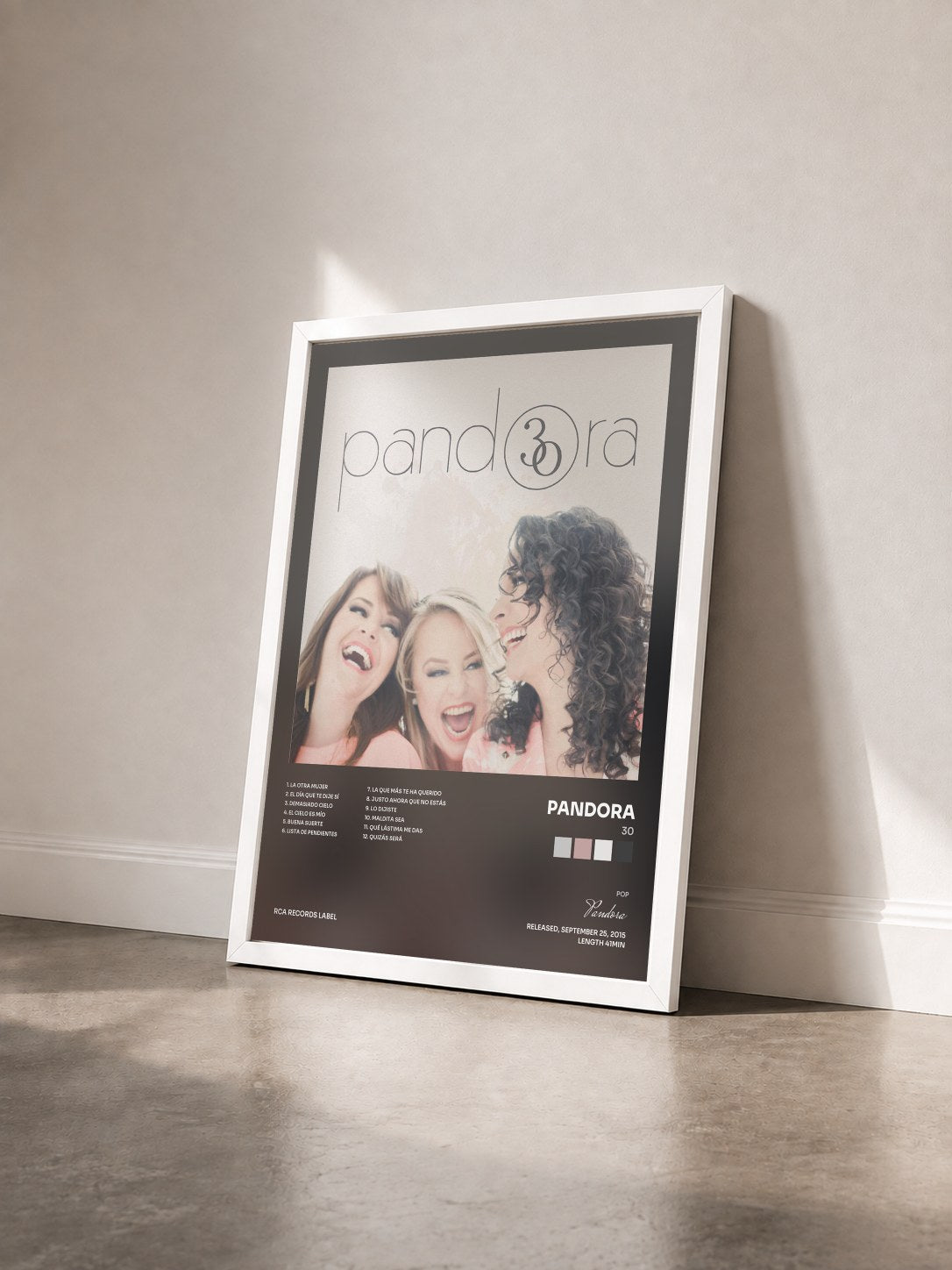 #blanc Tableau de l'album 30 de Pandora vu de trois quarts, cadre blanc