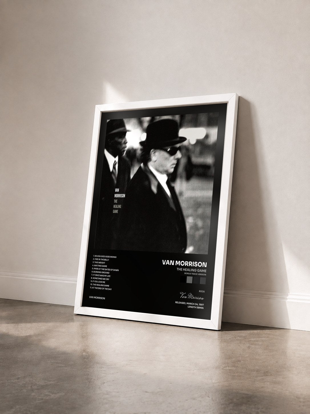 #blanc Tableau de l'album The Healing Game (Bonus Track Version) de Van Morrison vu de trois quarts, cadre blanc