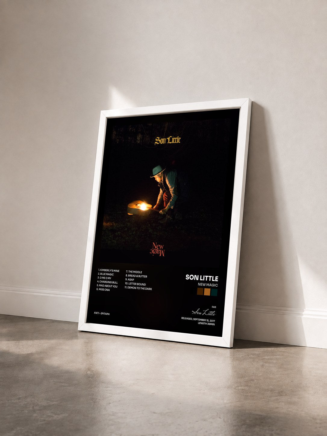 #blanc Tableau de l'album New Magic de Son Little vu de trois quarts, cadre blanc