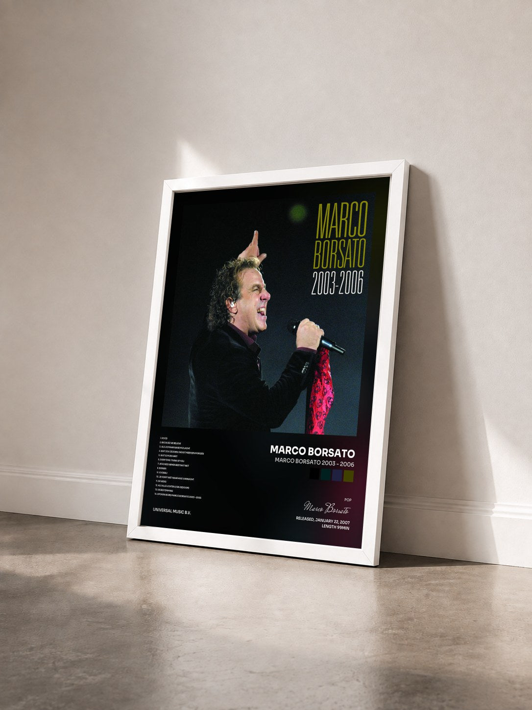 #blanc Tableau de l'album Marco Borsato 2003 - 2006 de Marco Borsato vu de trois quarts, cadre blanc