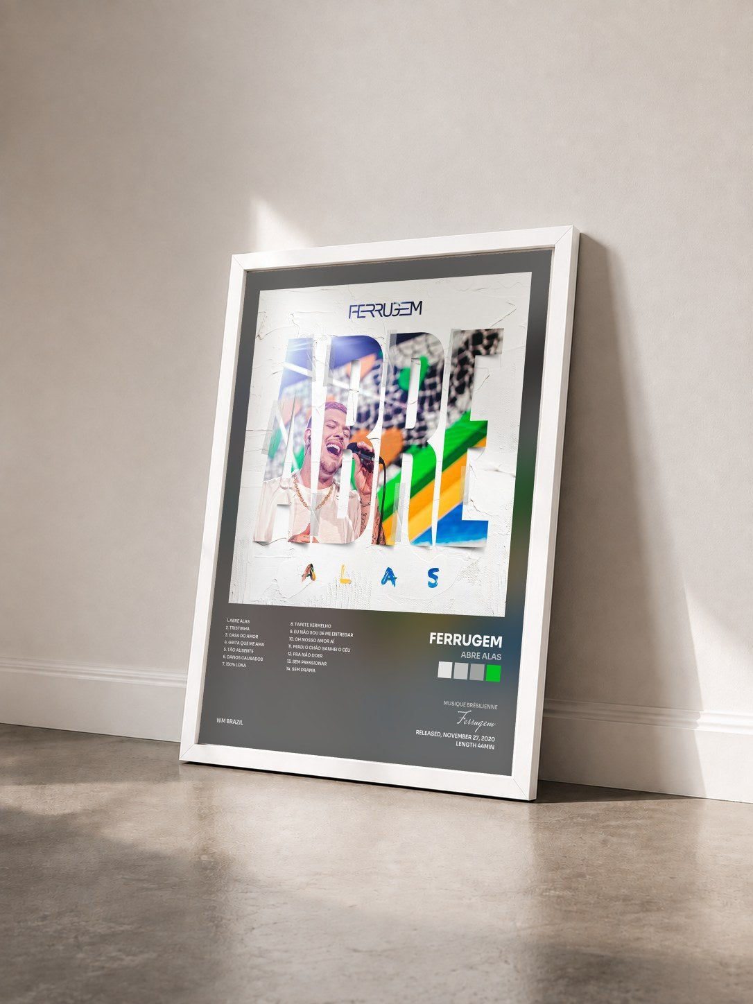 #blanc Tableau de l'album Abre Alas de Ferrugem vu de trois quarts, cadre blanc