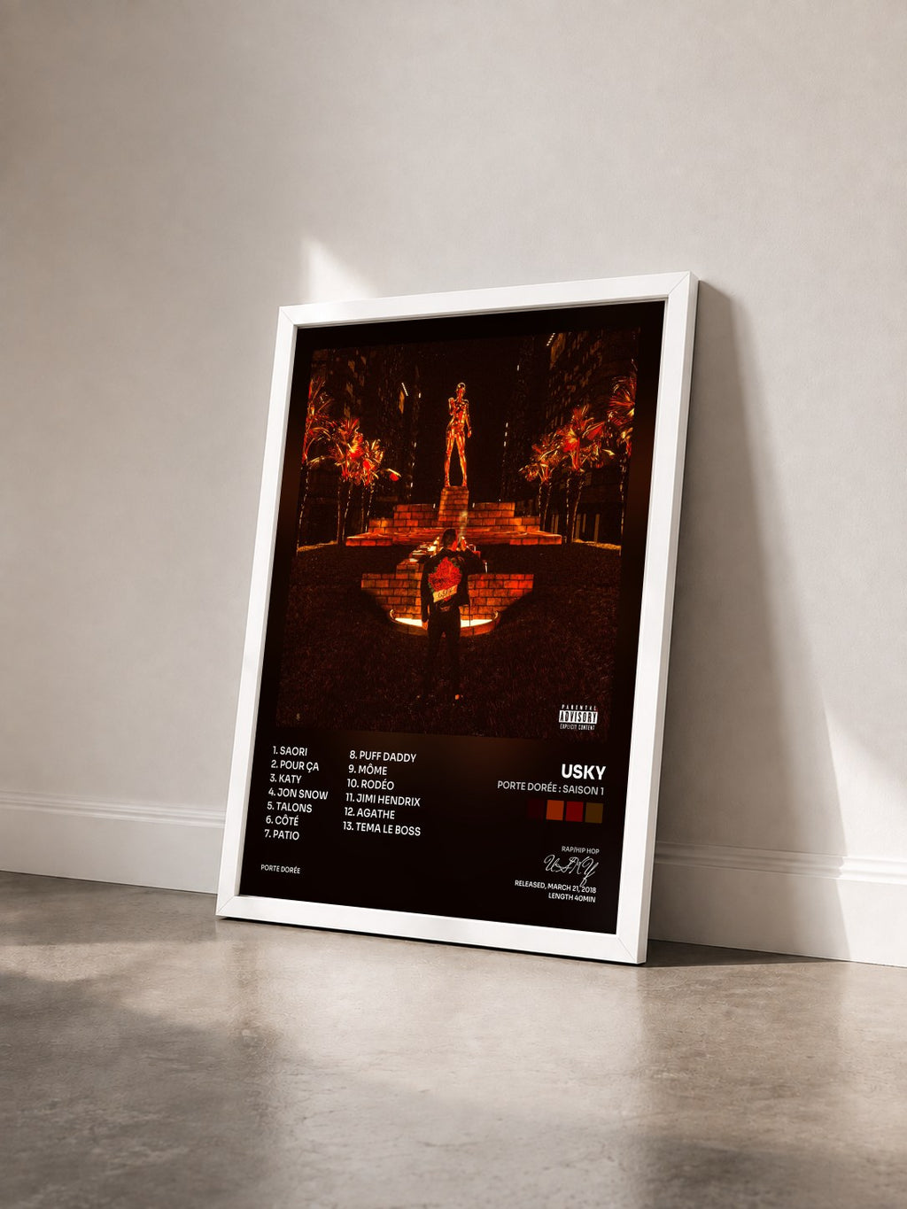 #blanc Tableau de l'album Porte dorée : saison 1 de USKY vu de trois quarts, cadre blanc