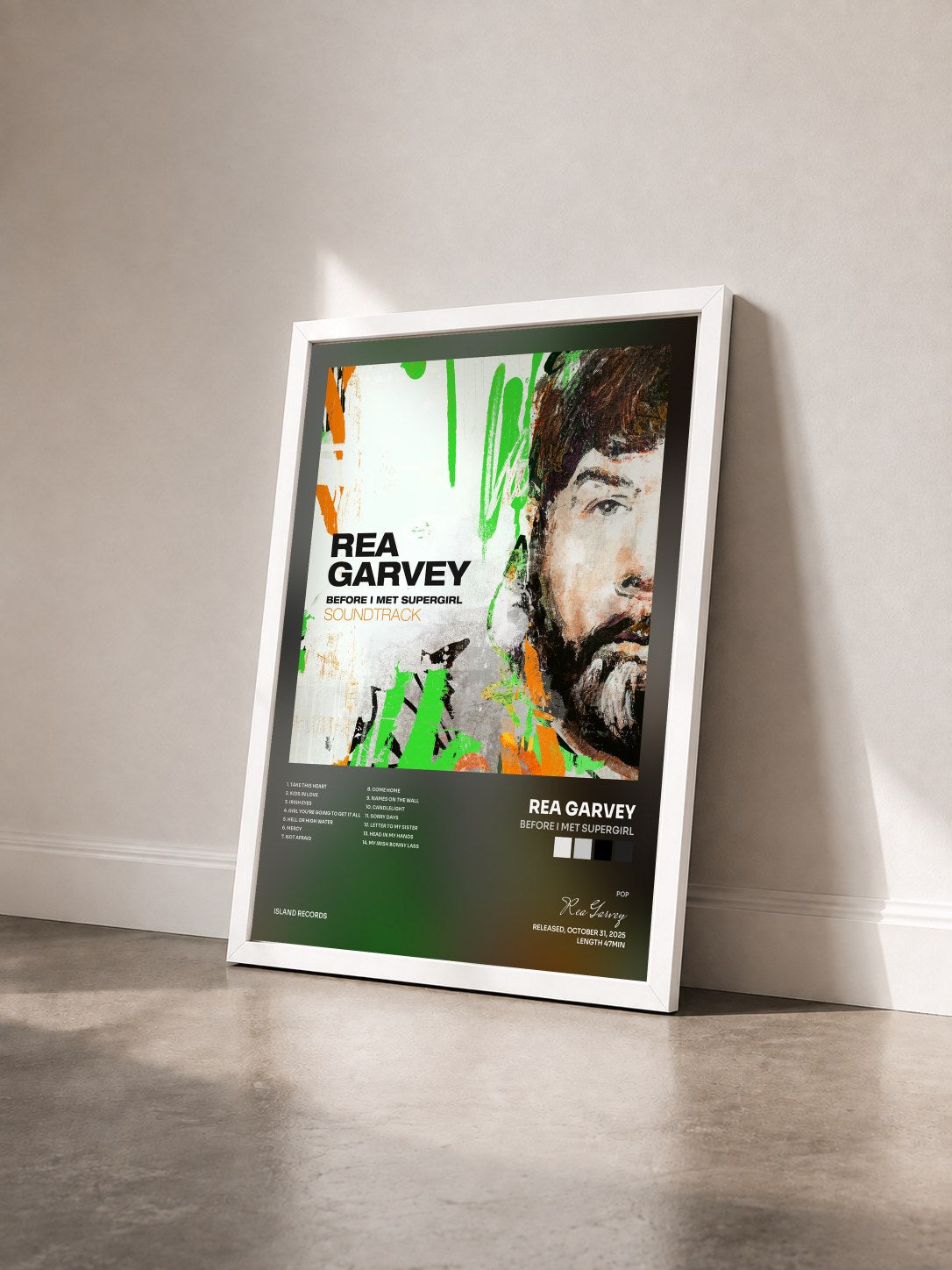 #blanc Tableau de l'album Before I Met Supergirl de Rea Garvey vu de trois quarts, cadre blanc
