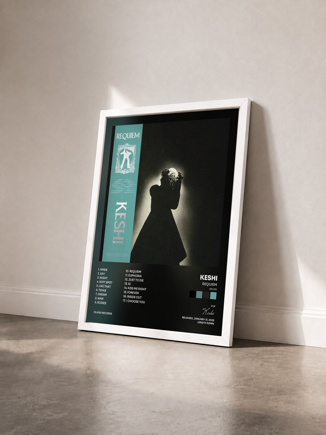#blanc Tableau de l'album Requiem (Deluxe) de Keshi vu de trois quarts, cadre blanc