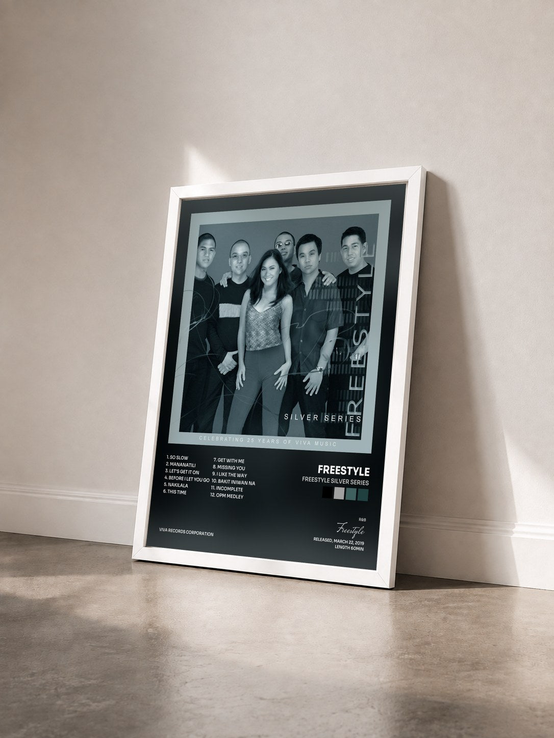#blanc Tableau de l'album Freestyle Silver Series de Freestyle vu de trois quarts, cadre blanc