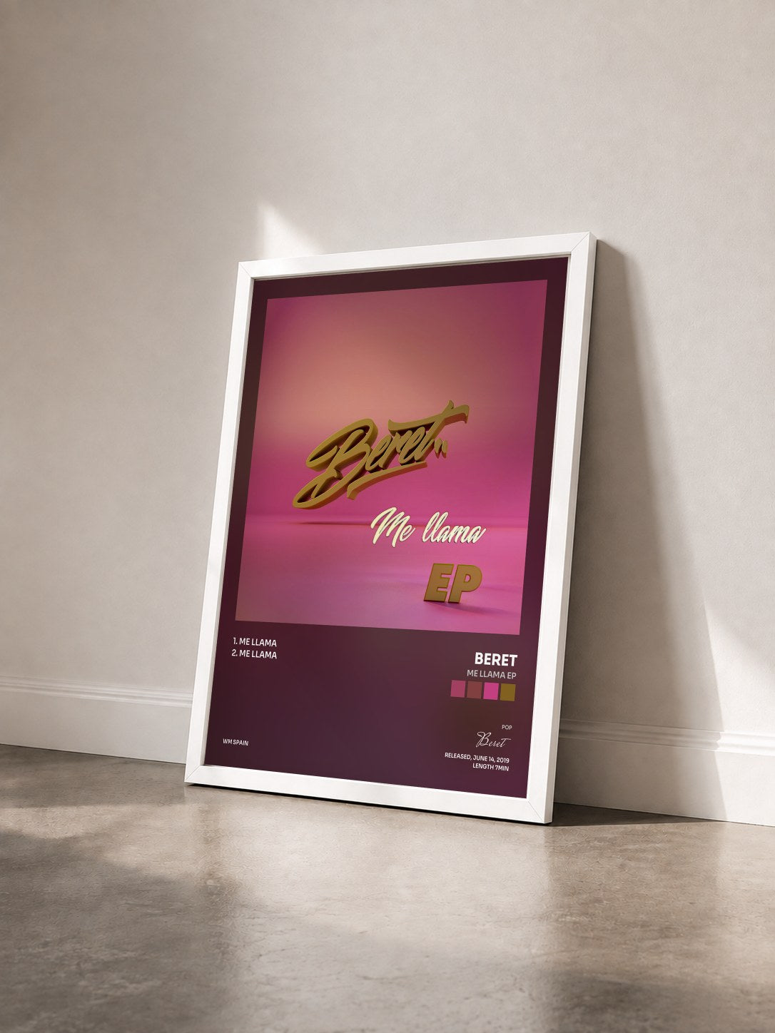 #blanc Tableau de l'album Me llama EP de Beret vu de trois quarts, cadre blanc
