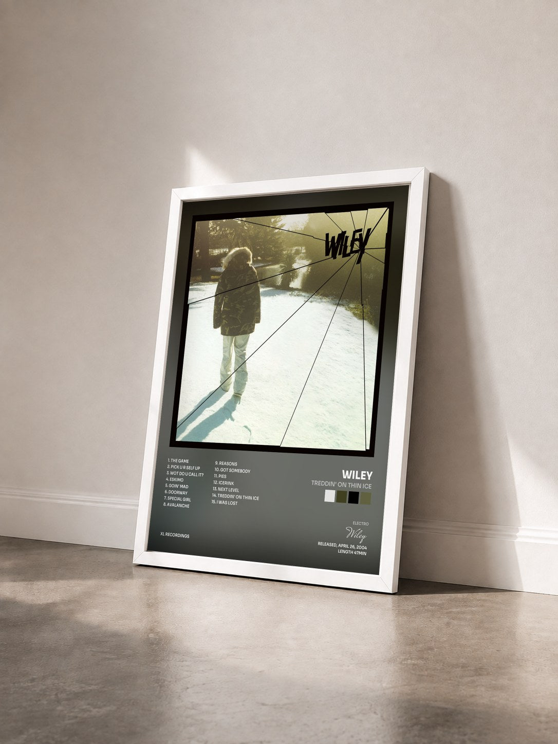 #blanc Tableau de l'album Treddin' On Thin Ice de Wiley vu de trois quarts, cadre blanc