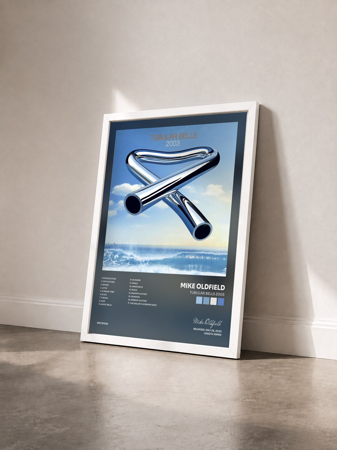 #blanc Tableau de l'album Tubular Bells 2003 de Mike Oldfield vu de trois quarts, cadre blanc