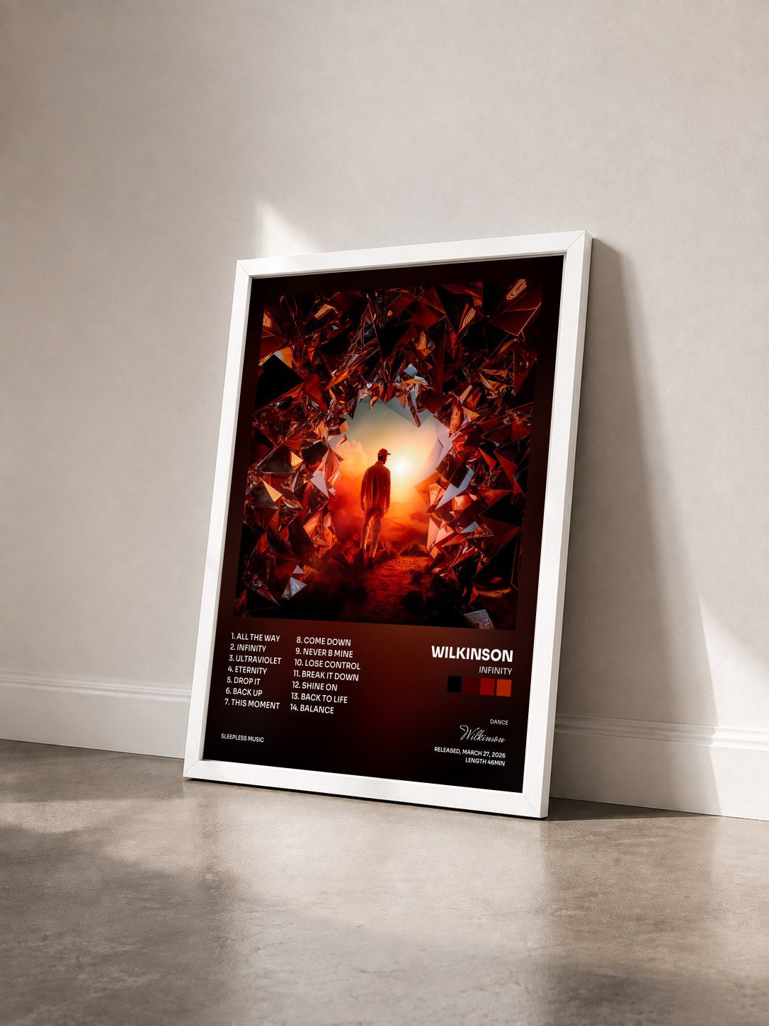 #blanc Tableau de l'album Infinity de Wilkinson vu de trois quarts, cadre blanc