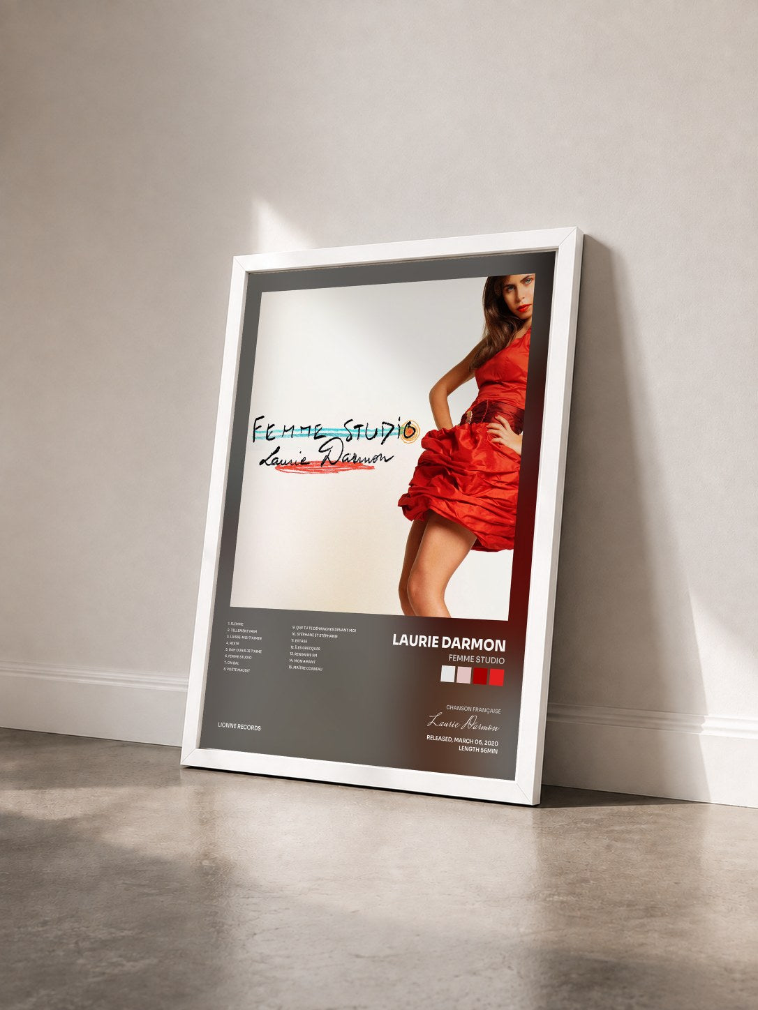 #blanc Tableau de l'album Femme Studio de Laurie Darmon vu de trois quarts, cadre blanc