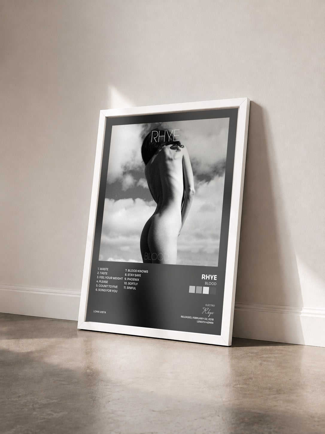 #blanc Tableau de l'album Blood de Rhye vu de trois quarts, cadre blanc
