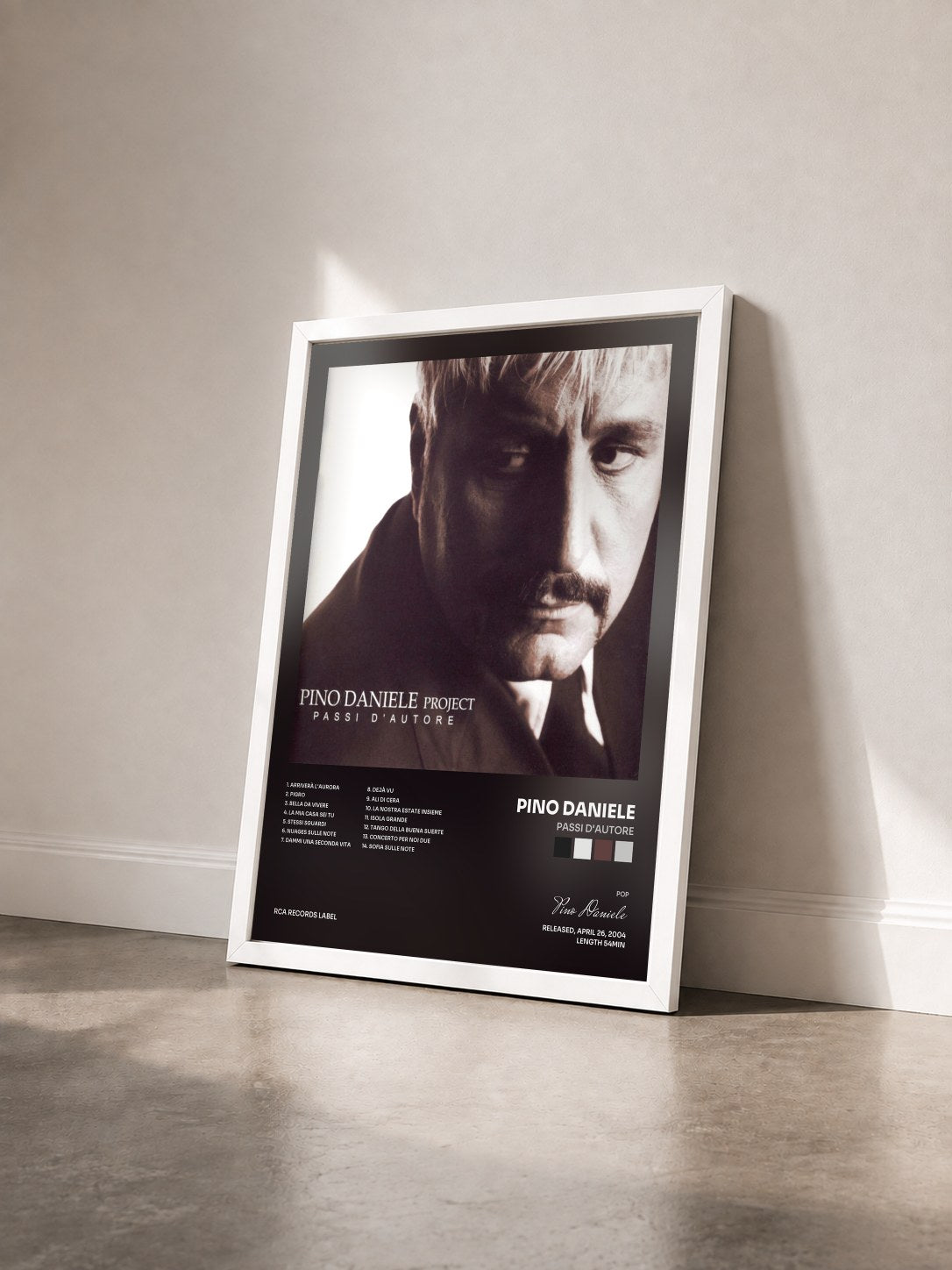 #blanc Tableau de l'album Passi D'Autore de Pino Daniele vu de trois quarts, cadre blanc