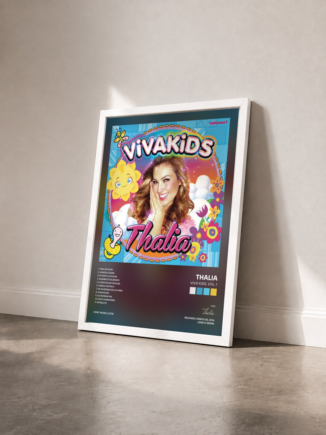 #blanc Tableau de l'album Viva Kids, Vol. 1 de Thalia vu de trois quarts, cadre blanc