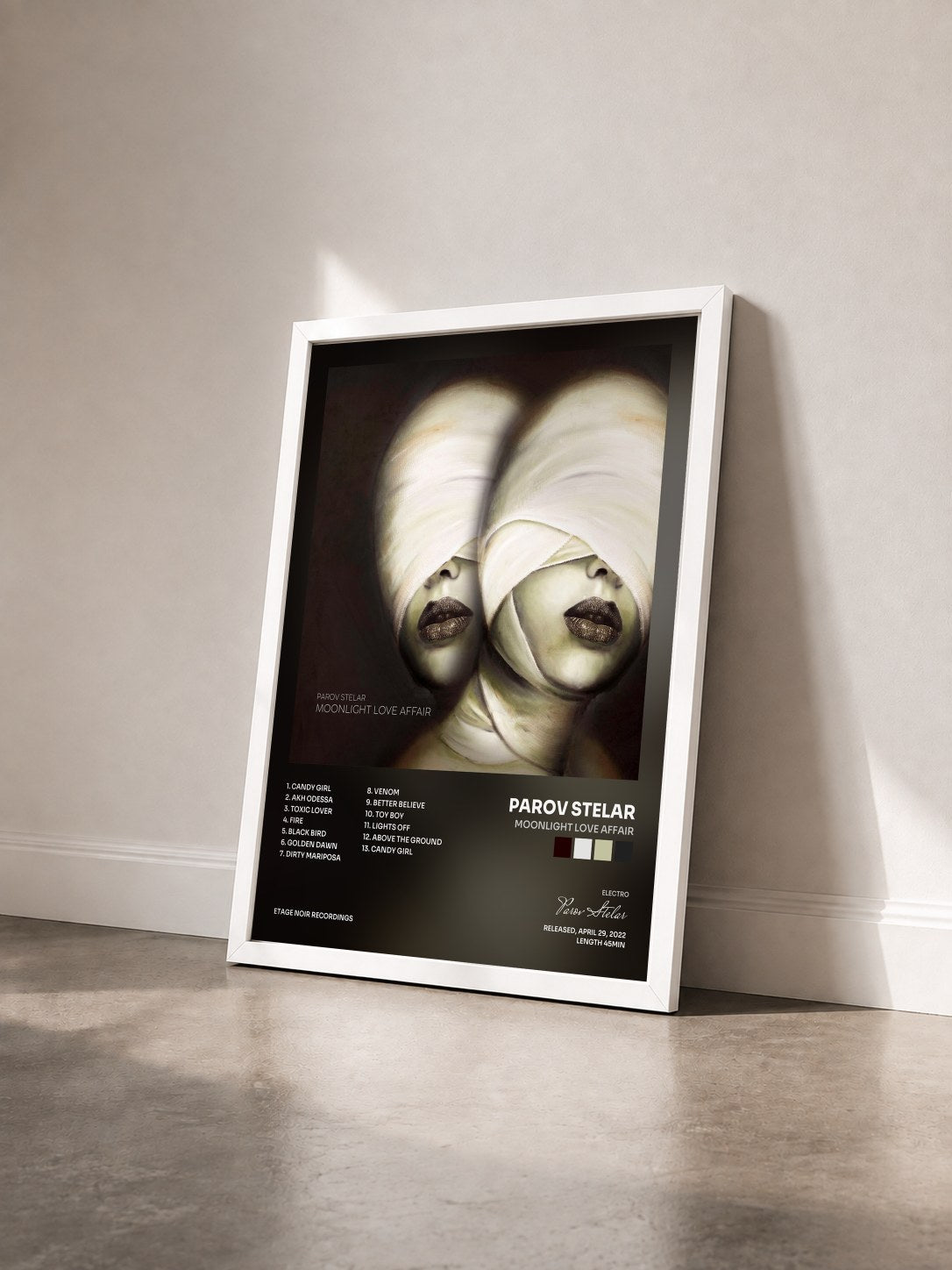#blanc Tableau de l'album Moonlight Love Affair de Parov Stelar vu de trois quarts, cadre blanc