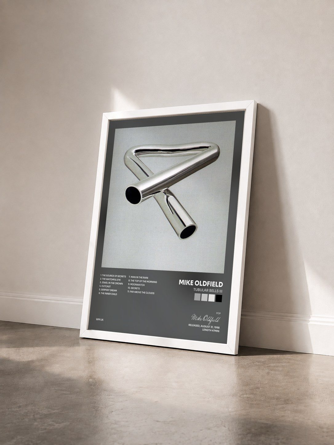 #blanc Tableau de l'album Tubular Bells III de Mike Oldfield vu de trois quarts, cadre blanc