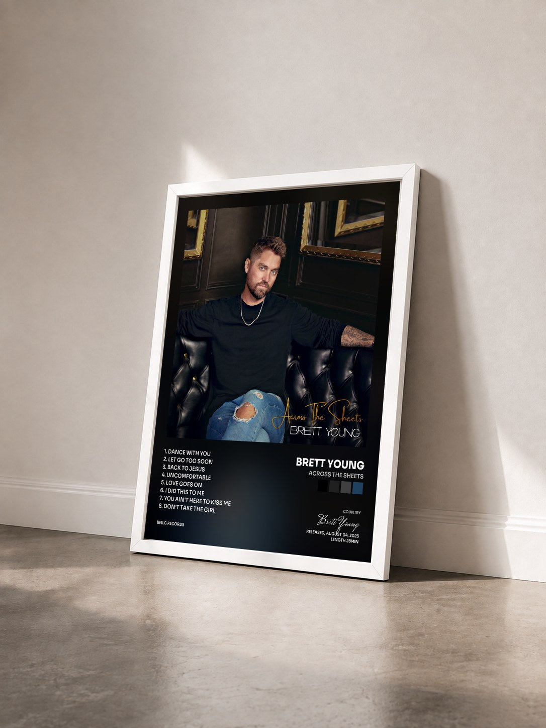#blanc Tableau de l'album Across The Sheets de Brett Young vu de trois quarts, cadre blanc