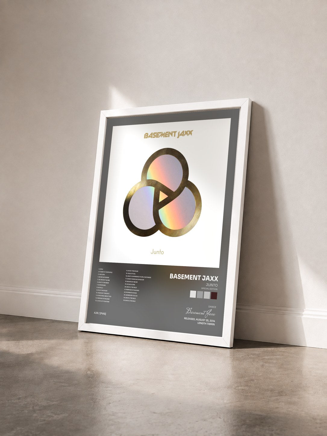 #blanc Tableau de l'album Junto (Special Edition) de Basement Jaxx vu de trois quarts, cadre blanc