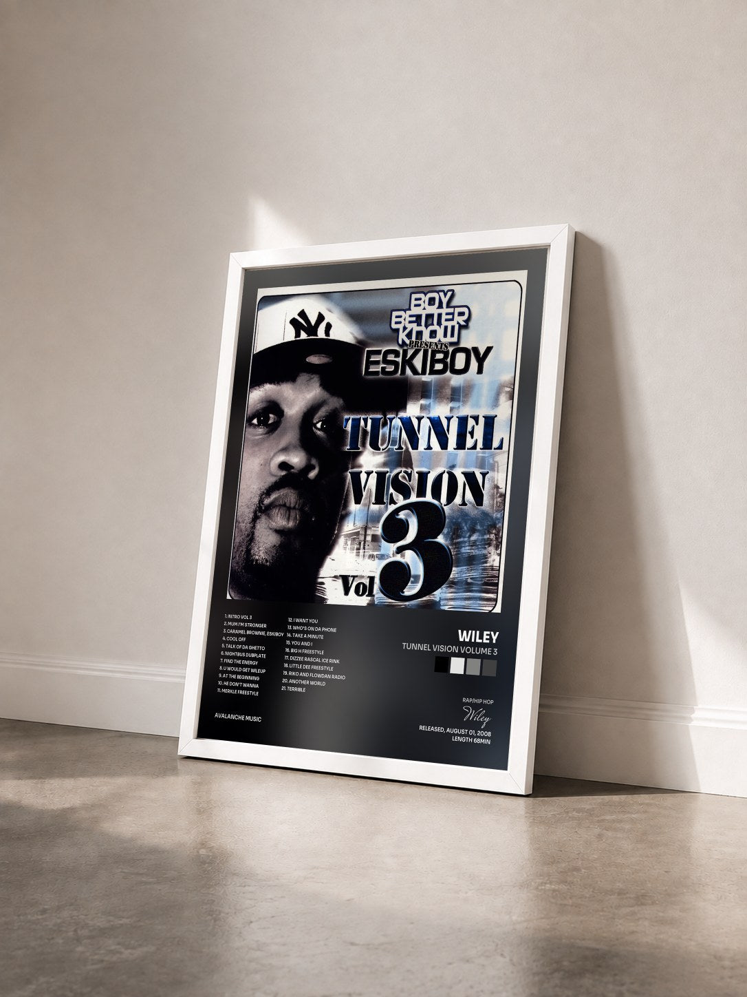 #blanc Tableau de l'album Tunnel Vision Volume 3 de Wiley vu de trois quarts, cadre blanc