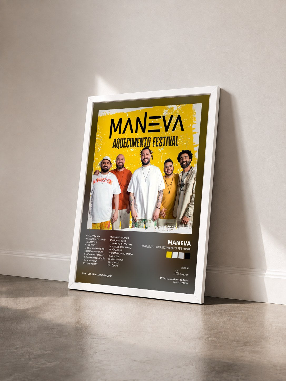 #blanc Tableau de l'album Maneva - Aquecimento Festival de Maneva vu de trois quarts, cadre blanc