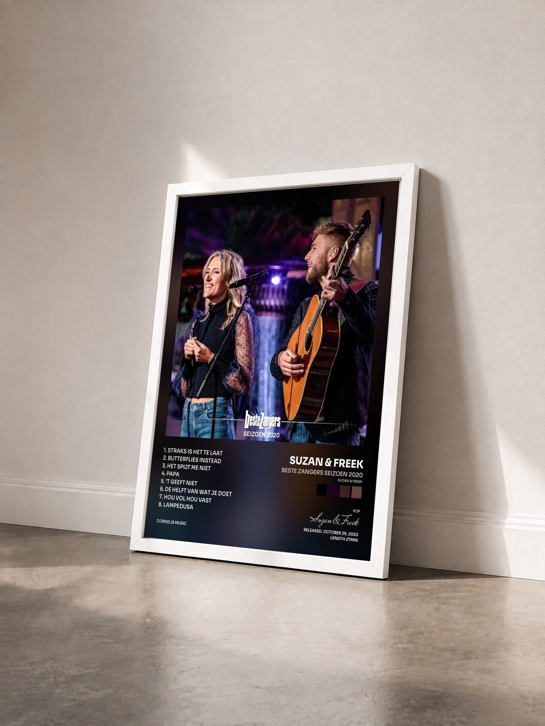 #blanc Tableau de l'album Beste Zangers Seizoen 2020 (Suzan & Freek) de Suzan & Freek vu de trois quarts, cadre blanc