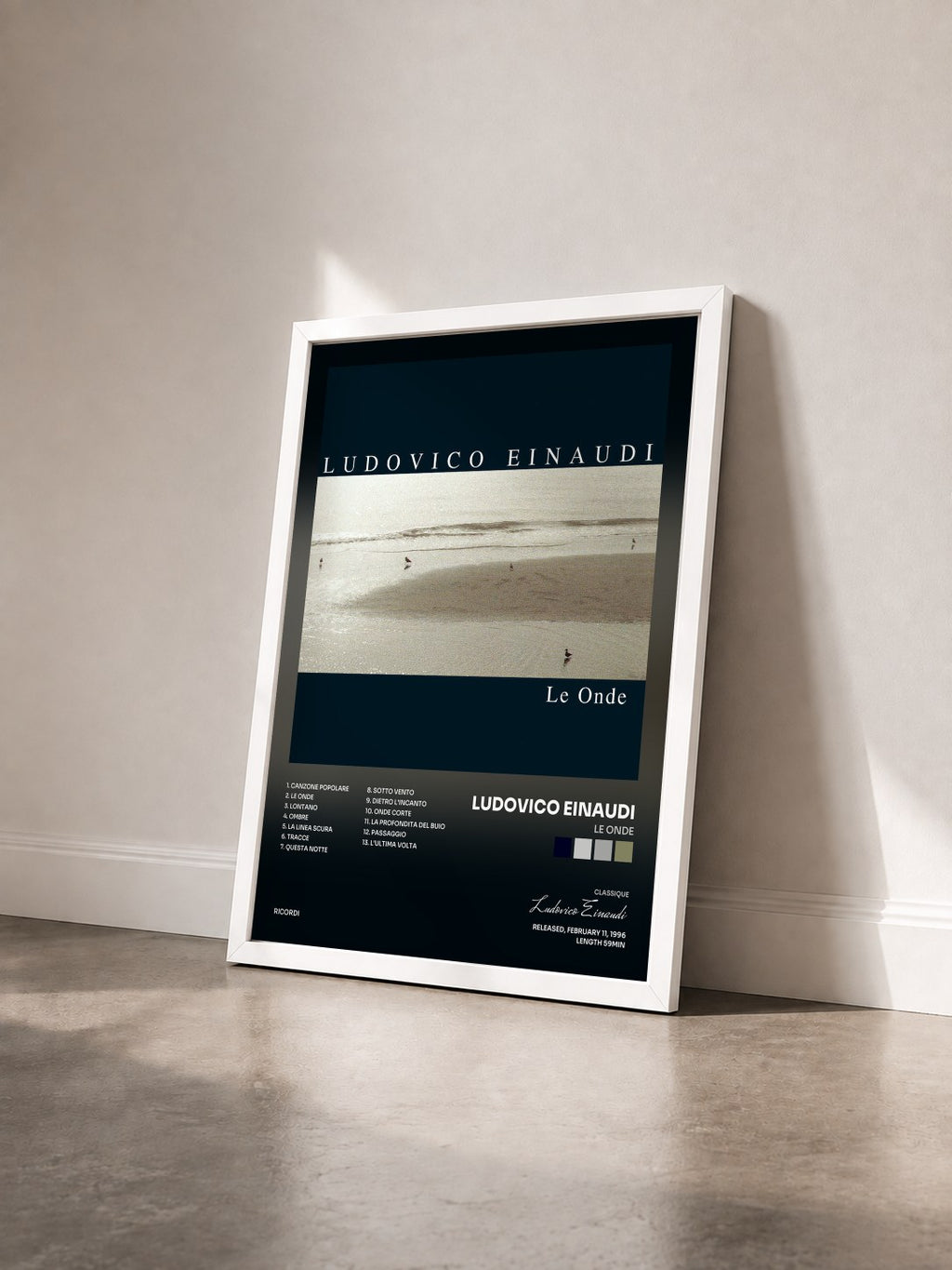 #blanc Tableau de l'album Le Onde de Ludovico Einaudi vu de trois quarts, cadre blanc