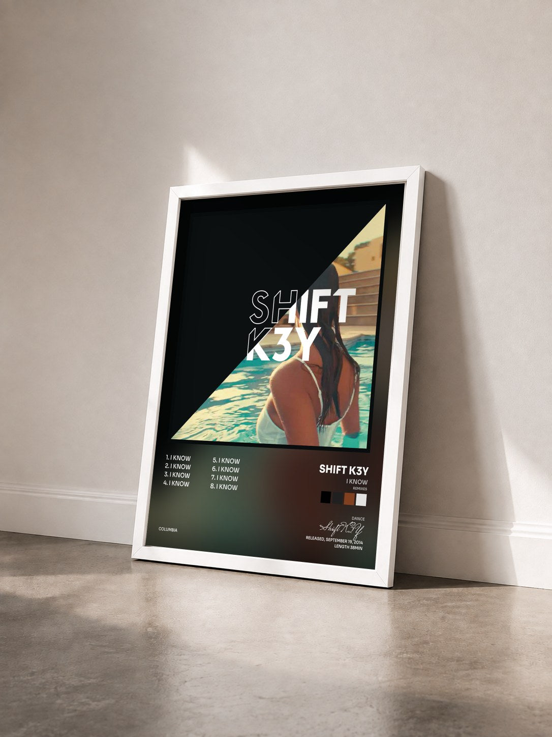 #blanc Tableau de l'album I Know (Remixes) de Shift K3Y vu de trois quarts, cadre blanc