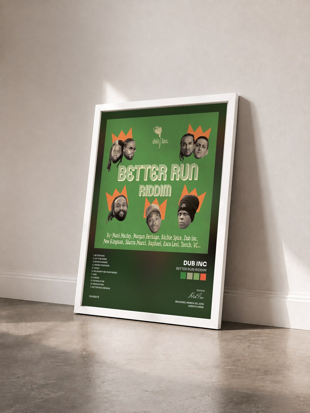 #blanc Tableau de l'album Better Run Riddim de Dub Inc vu de trois quarts, cadre blanc