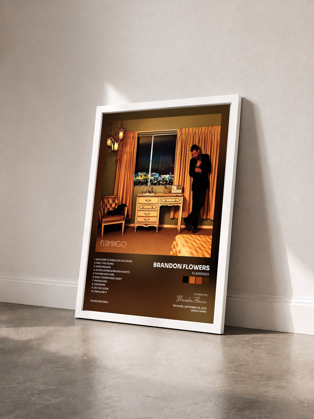 #blanc Tableau de l'album Flamingo de Brandon Flowers vu de trois quarts, cadre blanc