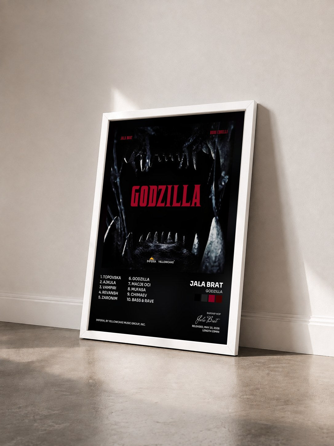 #blanc Tableau de l'album GODZILLA de Jala Brat vu de trois quarts, cadre blanc