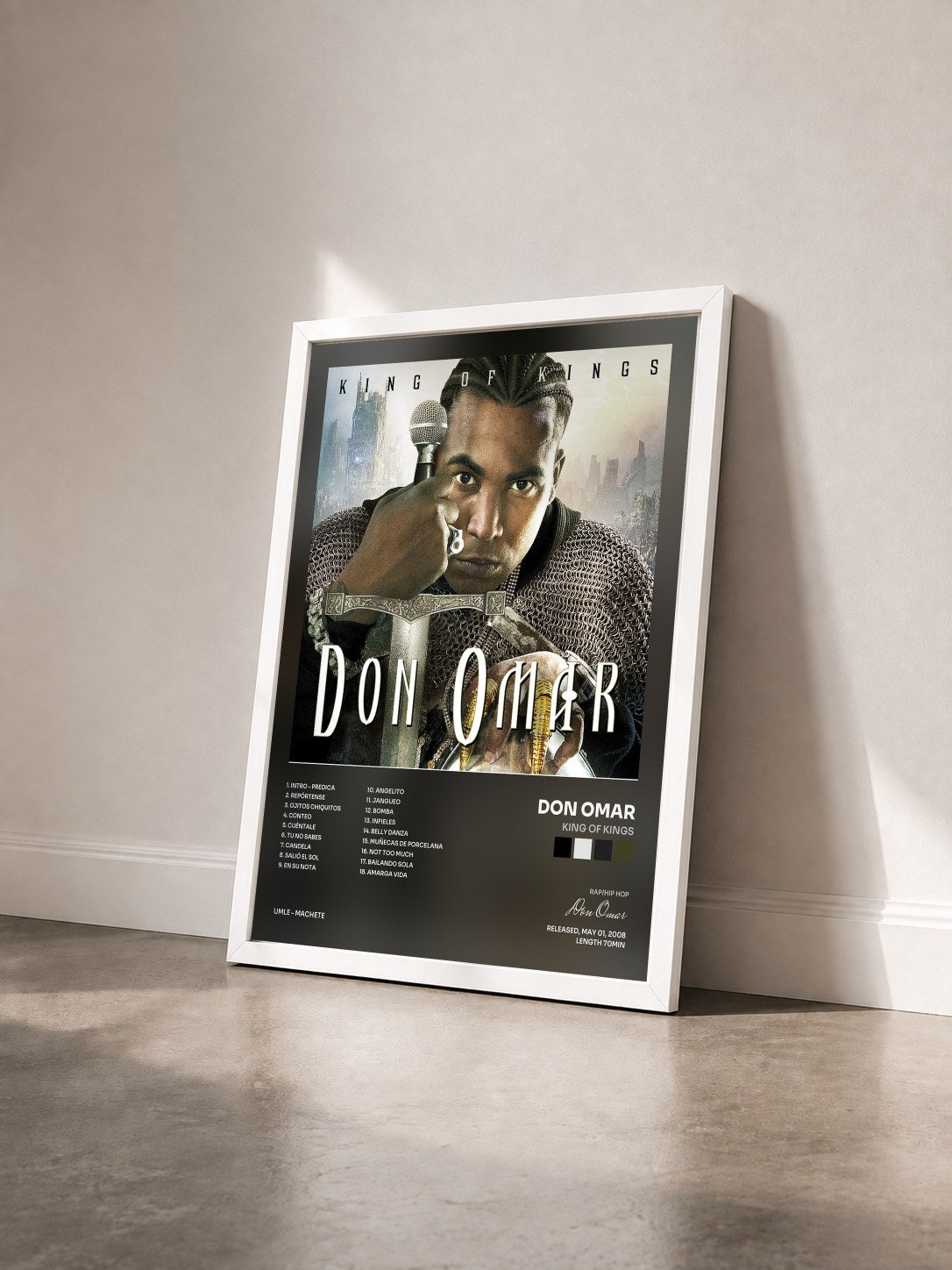 #blanc Tableau de l'album King Of Kings de Don Omar vu de trois quarts, cadre blanc