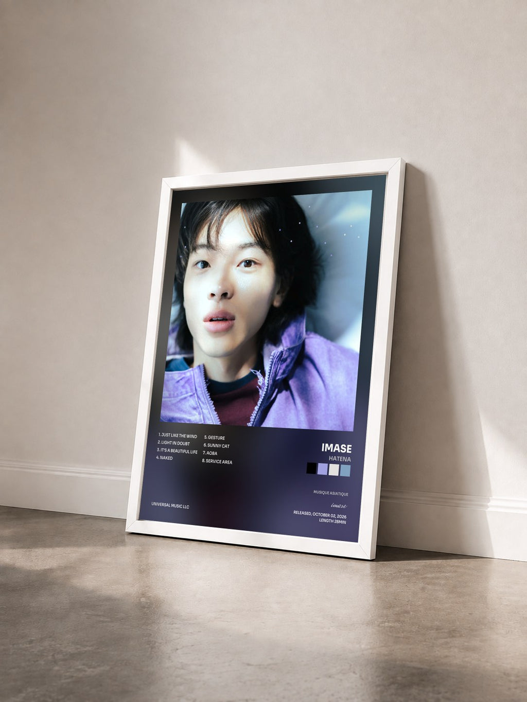 #blanc Tableau de l'album Hatena de imase vu de trois quarts, cadre blanc