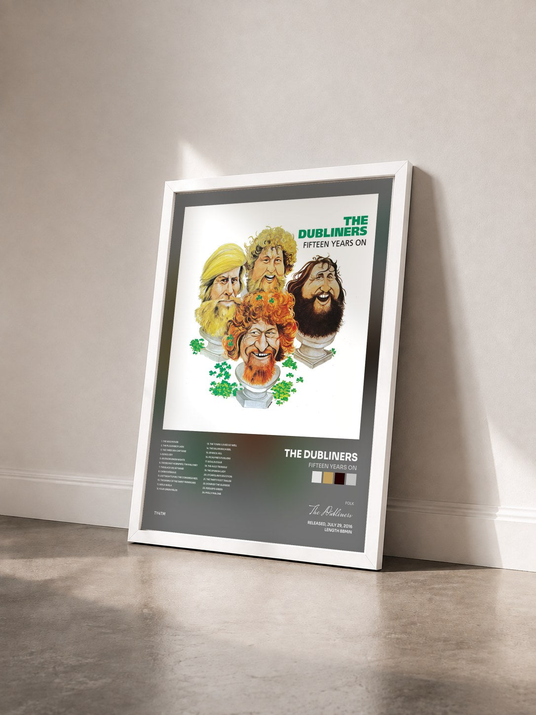 #blanc Tableau de l'album Fifteen Years On de The Dubliners vu de trois quarts, cadre blanc