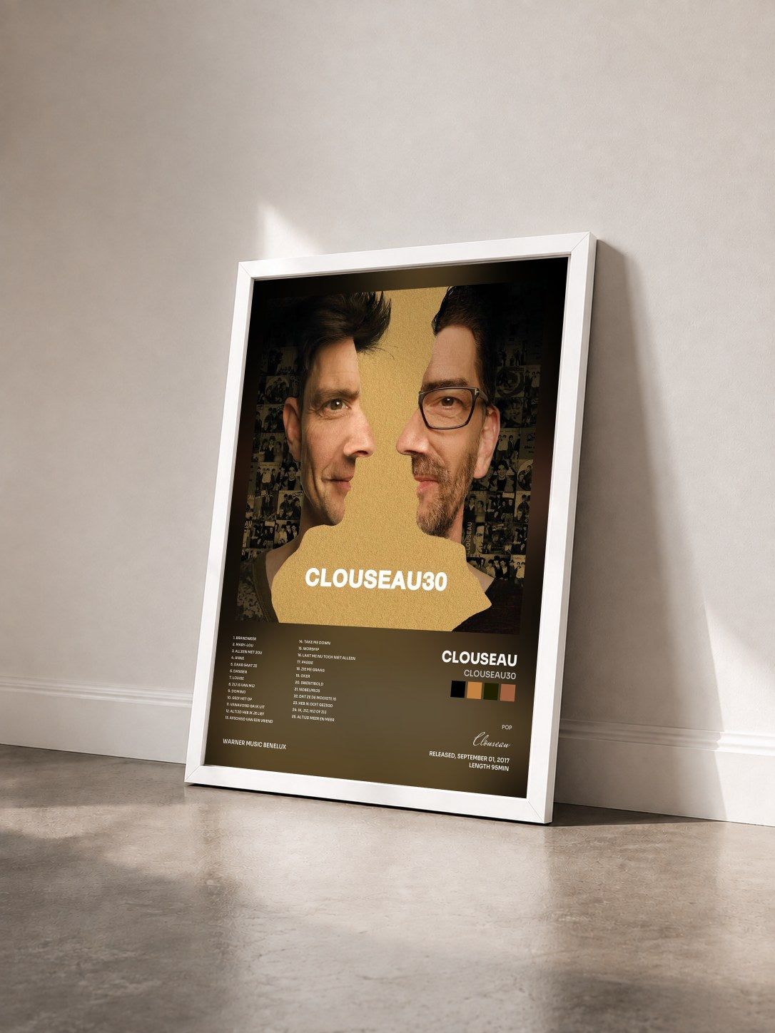 #blanc Tableau de l'album Clouseau30 de Clouseau vu de trois quarts, cadre blanc