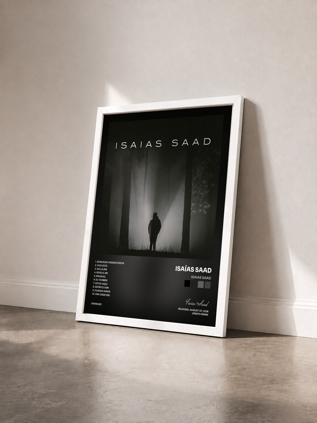 #blanc Tableau de l'album Isaias Saad de Isaías Saad vu de trois quarts, cadre blanc
