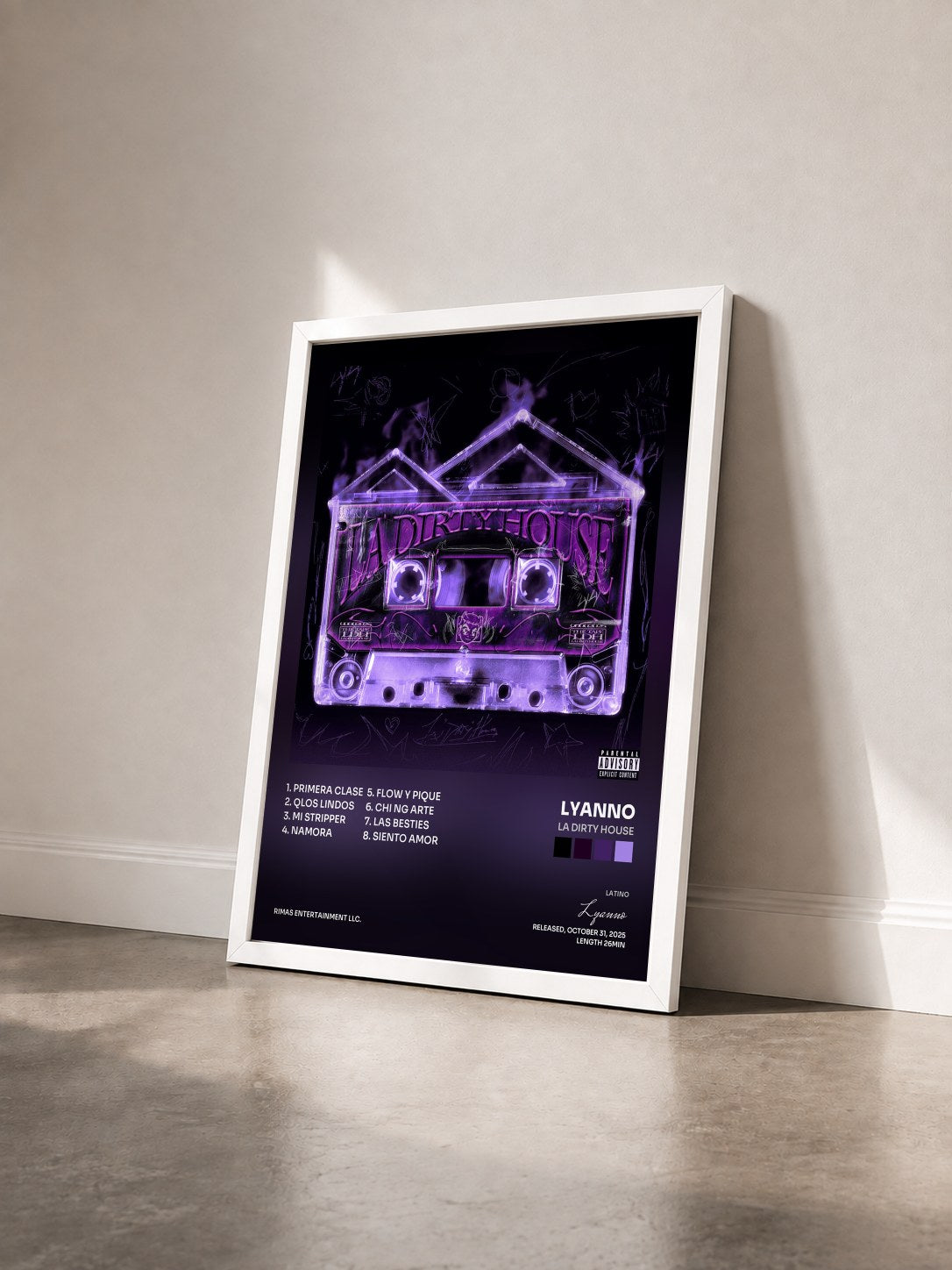 #blanc Tableau de l'album LA DIRTY HOUSE de Lyanno vu de trois quarts, cadre blanc