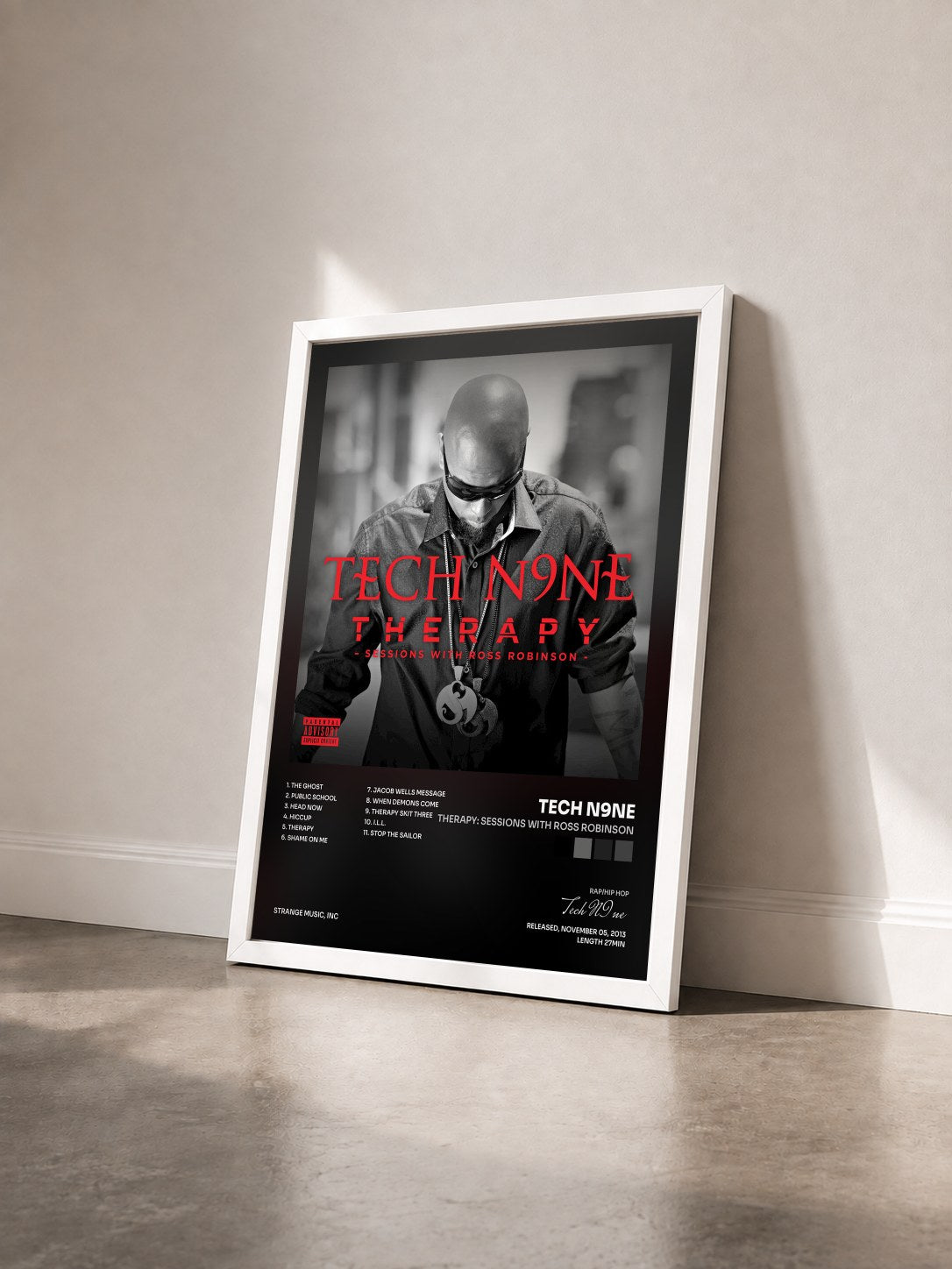 #blanc Tableau de l'album Therapy: Sessions With Ross Robinson de Tech N9ne vu de trois quarts, cadre blanc