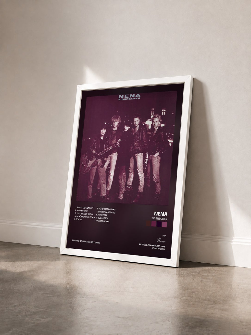 #blanc Tableau de l'album Eisbrecher de Nena vu de trois quarts, cadre blanc