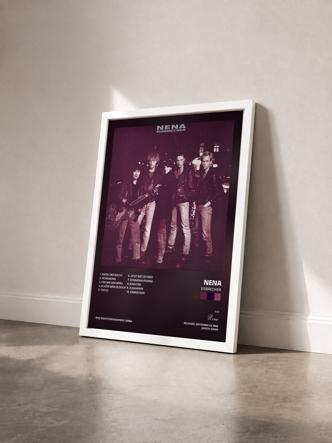 #blanc Tableau de l'album Eisbrecher de Nena vu de trois quarts, cadre blanc