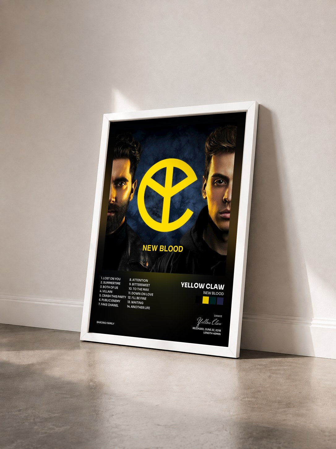 #blanc Tableau de l'album New Blood de Yellow Claw vu de trois quarts, cadre blanc